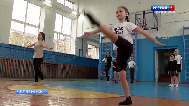 Новые профессии осваивают школьники Челябинска в трудовых лагерях