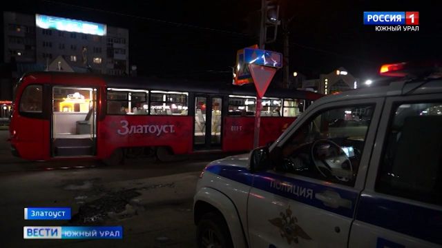 Подросток на велосипеде попал под трамвай в Челябинской области