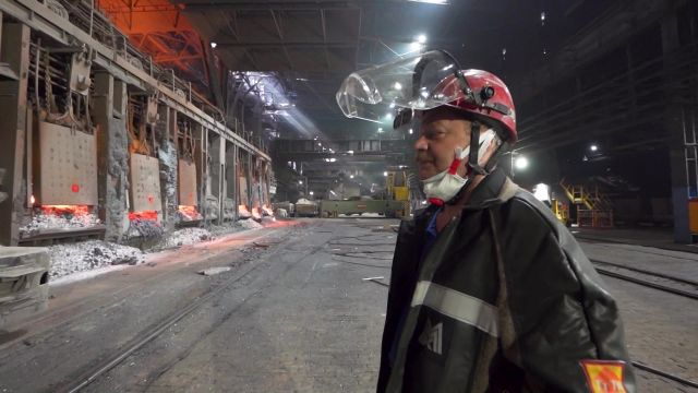 Герой металла и огня: на ММК назвали лучшего работника месяца